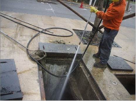 贺兰池底污泥如何清理